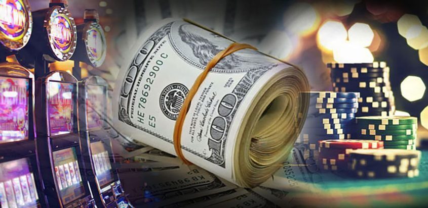 slots-poker-chips-money